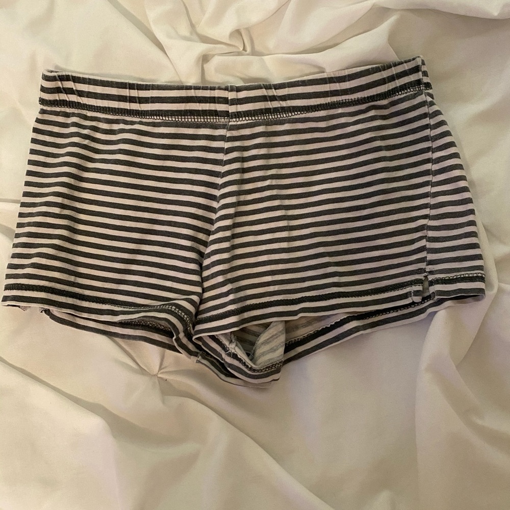 Comfy striped shorts
